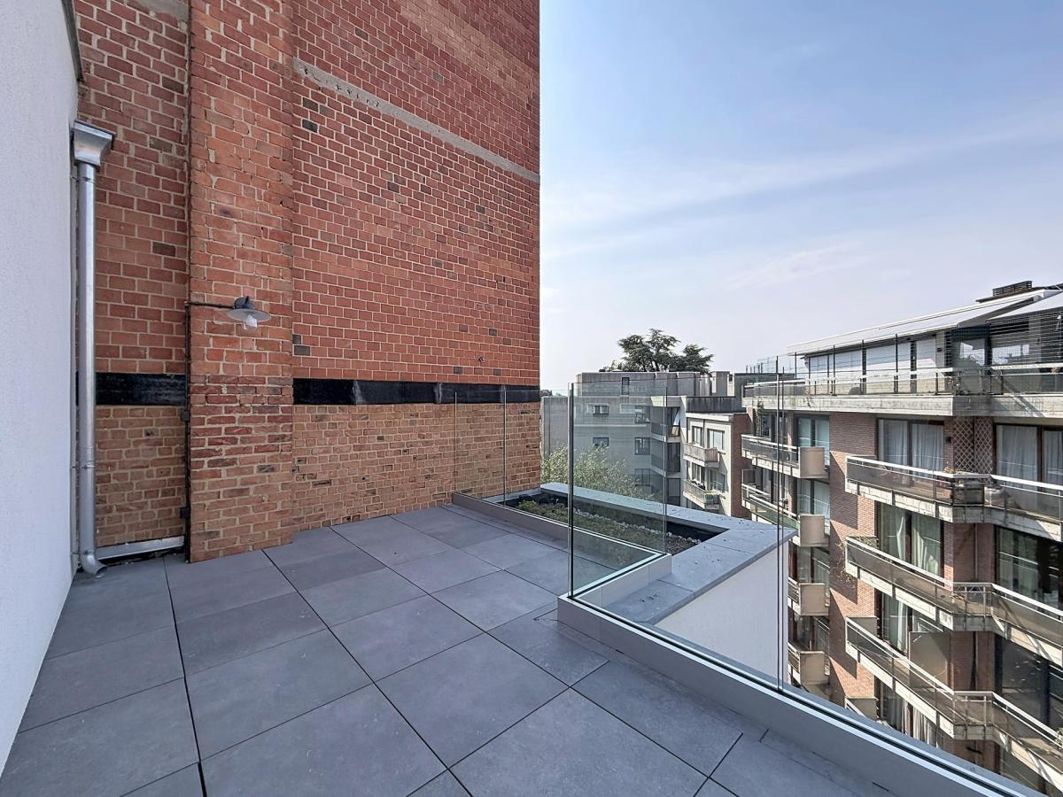 Churchill : Superbe duplex penthouse neuf + terrasse