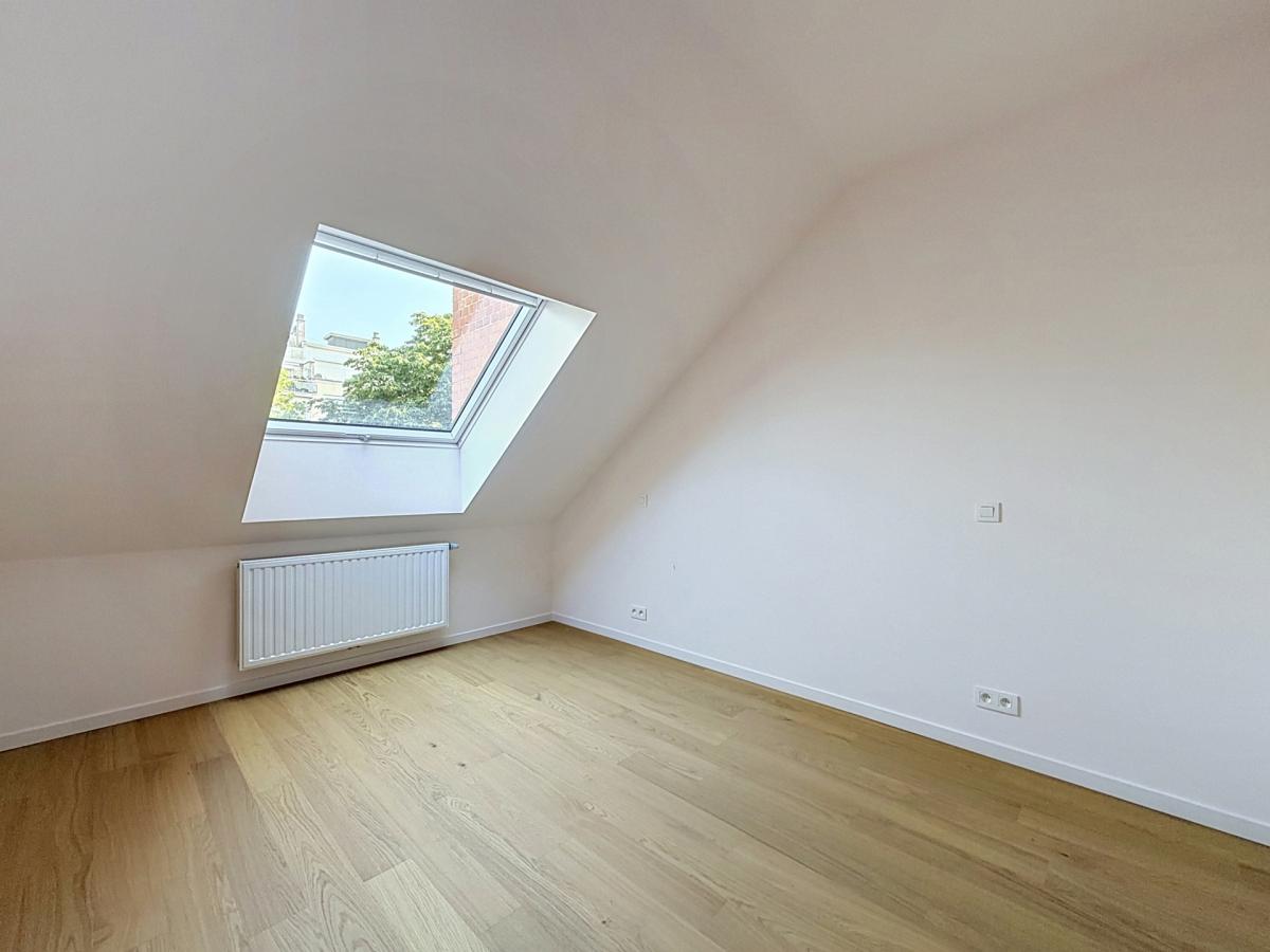 Churchill : Superbe duplex penthouse neuf + terrasse
