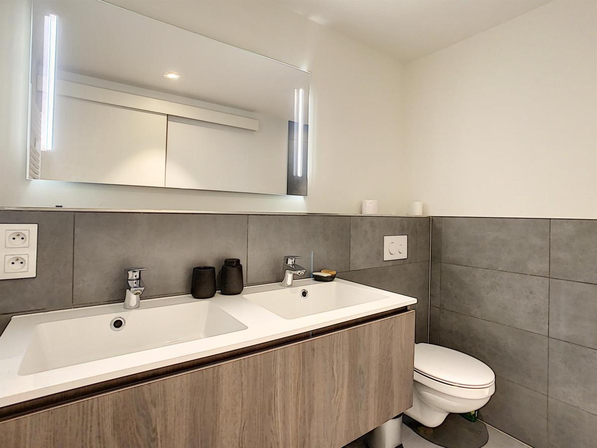 Palatium : Bel appartement meublé de standing