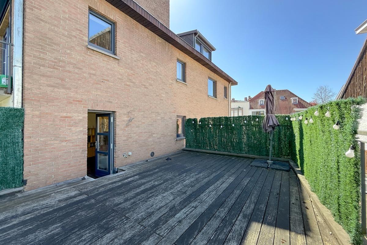 Chant d'oiseau: magnifique duplex rénové 3 terrasses 