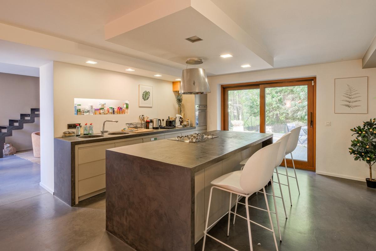 Chant d'oiseau: magnifique duplex rénové avec jardin