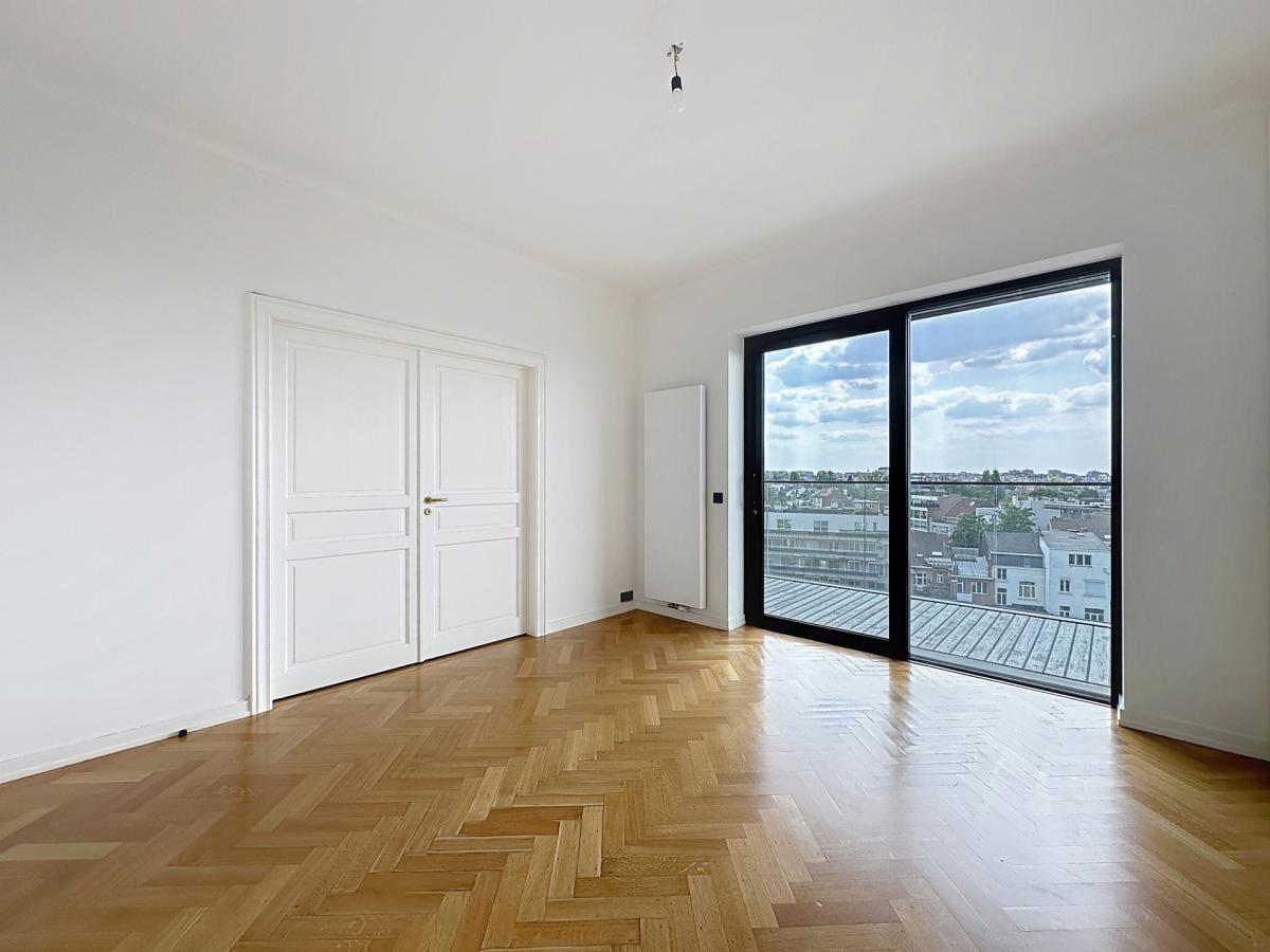 Louise : Prestigieux appartement 3 chambres avec terrasse