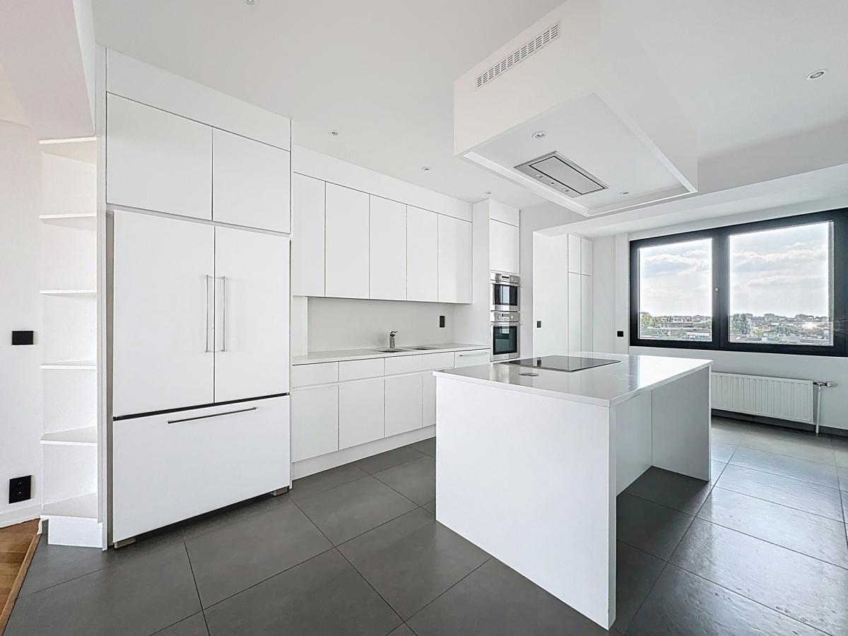 Louise : Prestigieux appartement 3 chambres avec terrasse