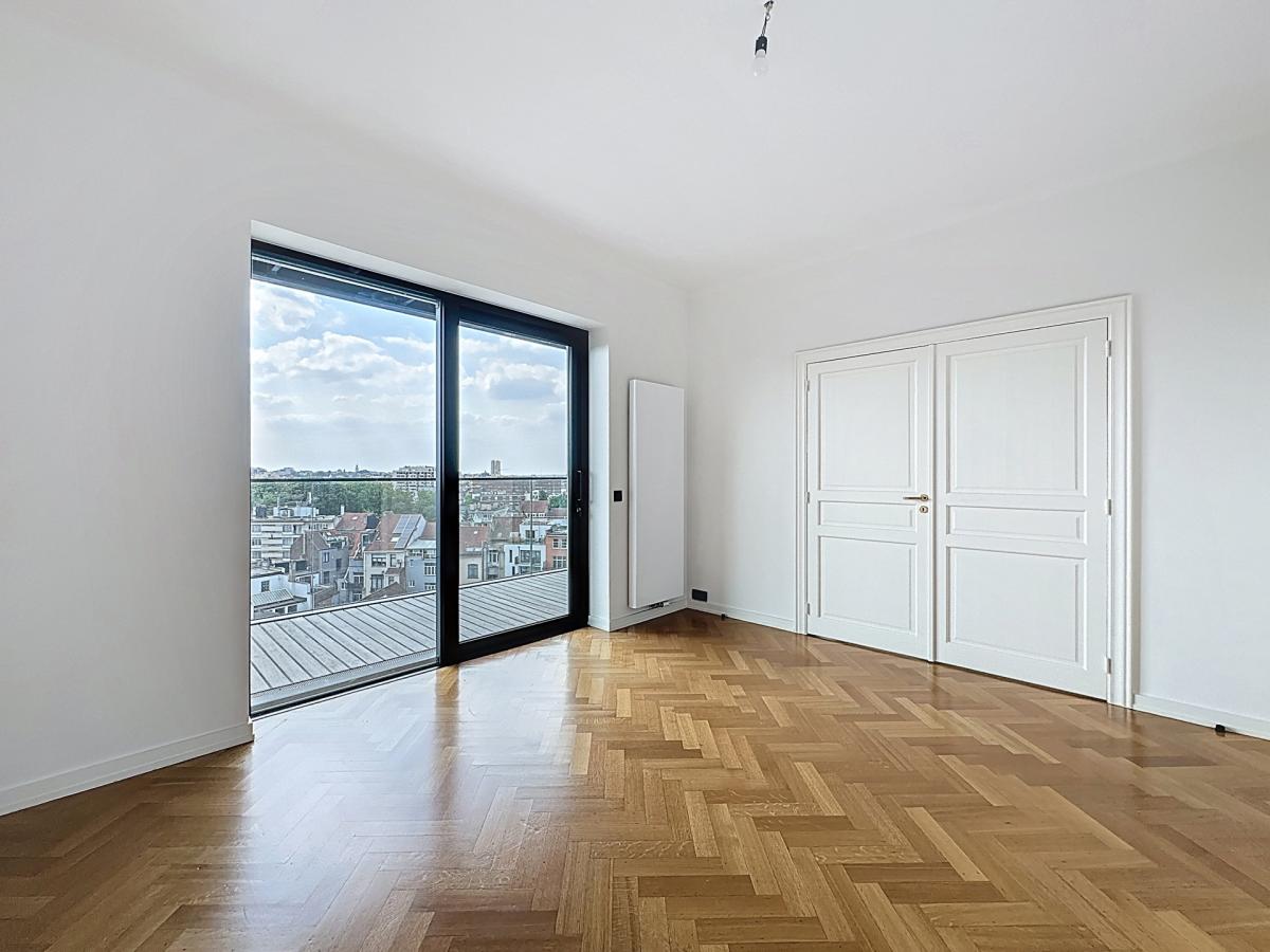 Louise : Prestigieux appartement 3 chambres avec terrasse