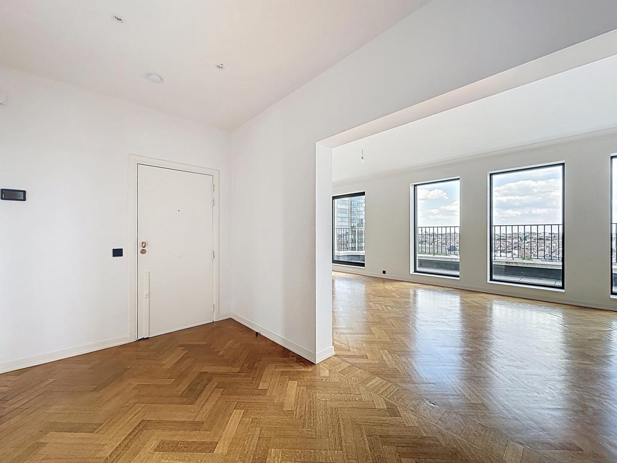 Louise : Prestigieux appartement 3 chambres avec terrasse