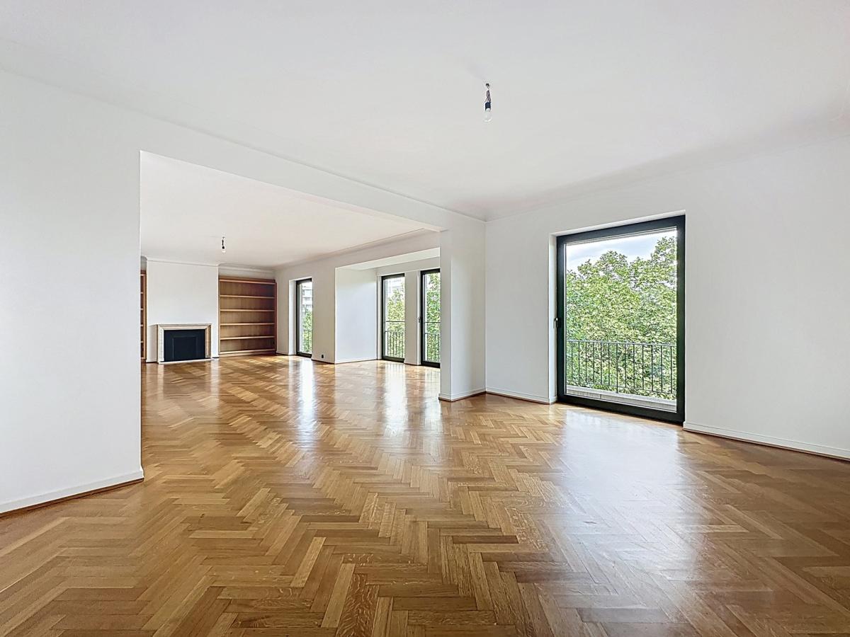 Louise: Prestigieux appartement 3 ch. avec terrasse