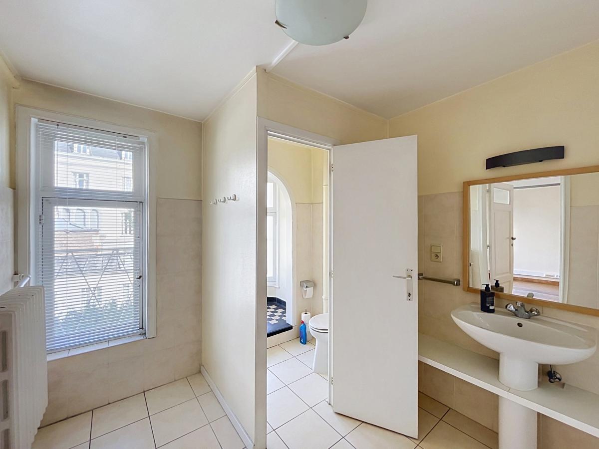 Quartier Royal : Bel espace de bureau