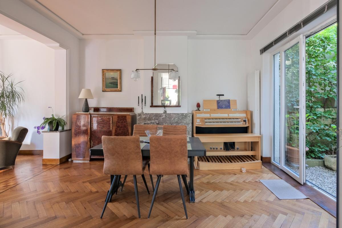 Dieweg - Magnifique maison moderniste avec garage.