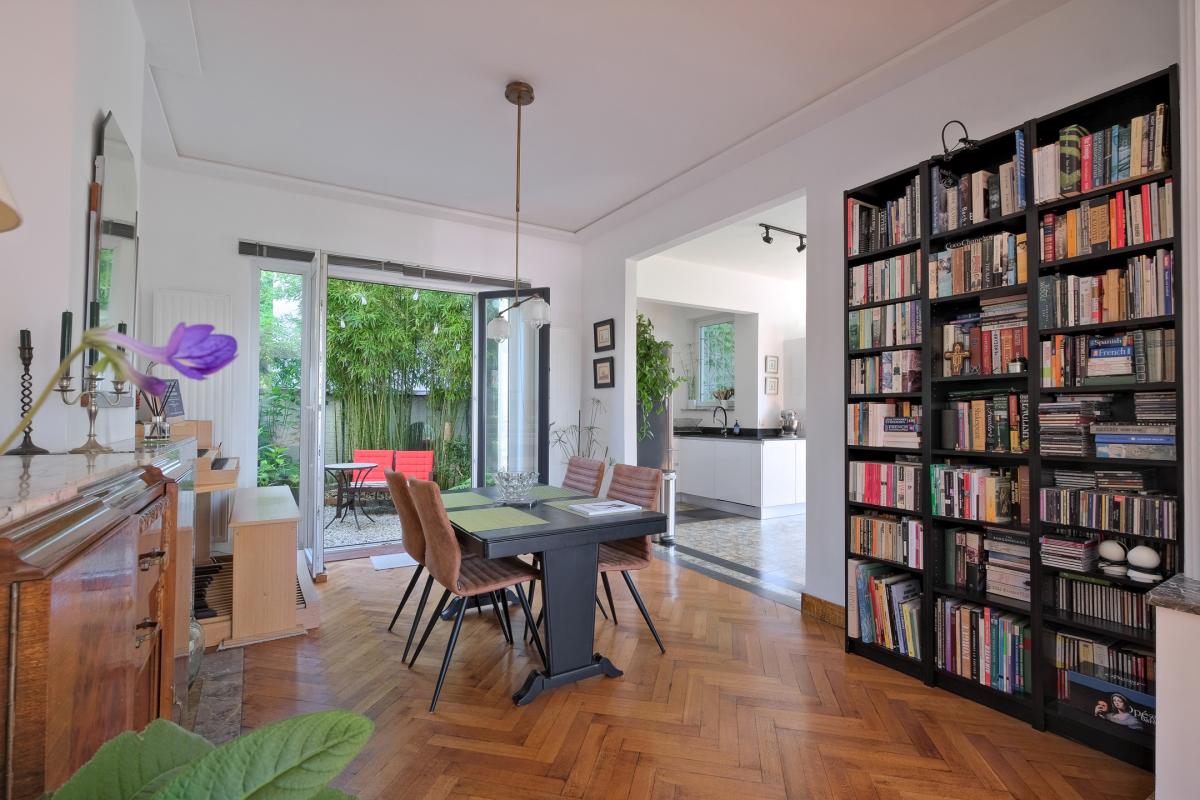 Dieweg - Magnifique maison moderniste avec garage.