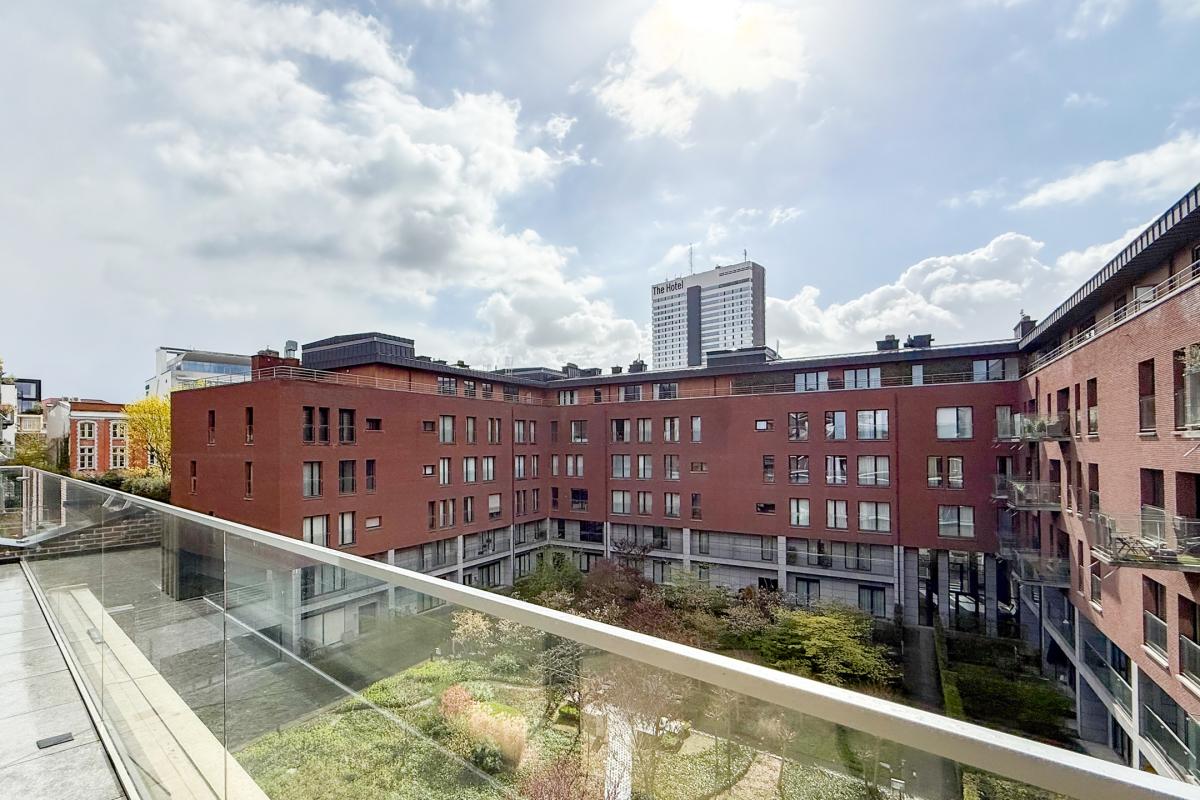Petit Sablon / Appartement neuf de ± 114 m², 2ch, terrasse