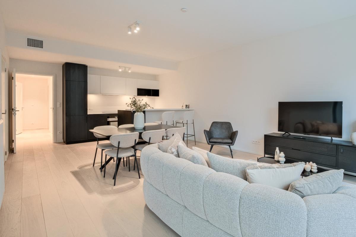Petit Sablon / Magnifique Rez ±145m², 3ch, terrasse 15m²