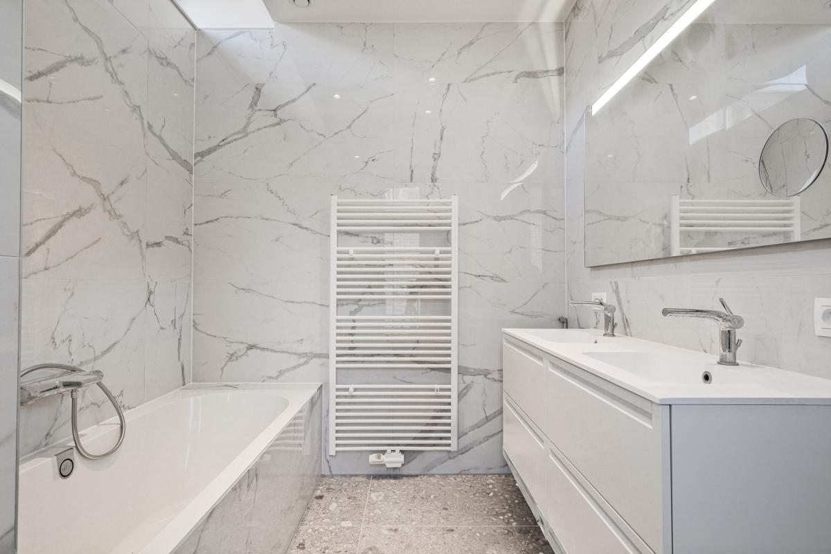 Petit Sablon / Penthouse neuf ±204m² 3ch.