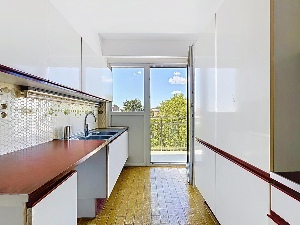 Lumineux appartement 3 chambres avec terrasse