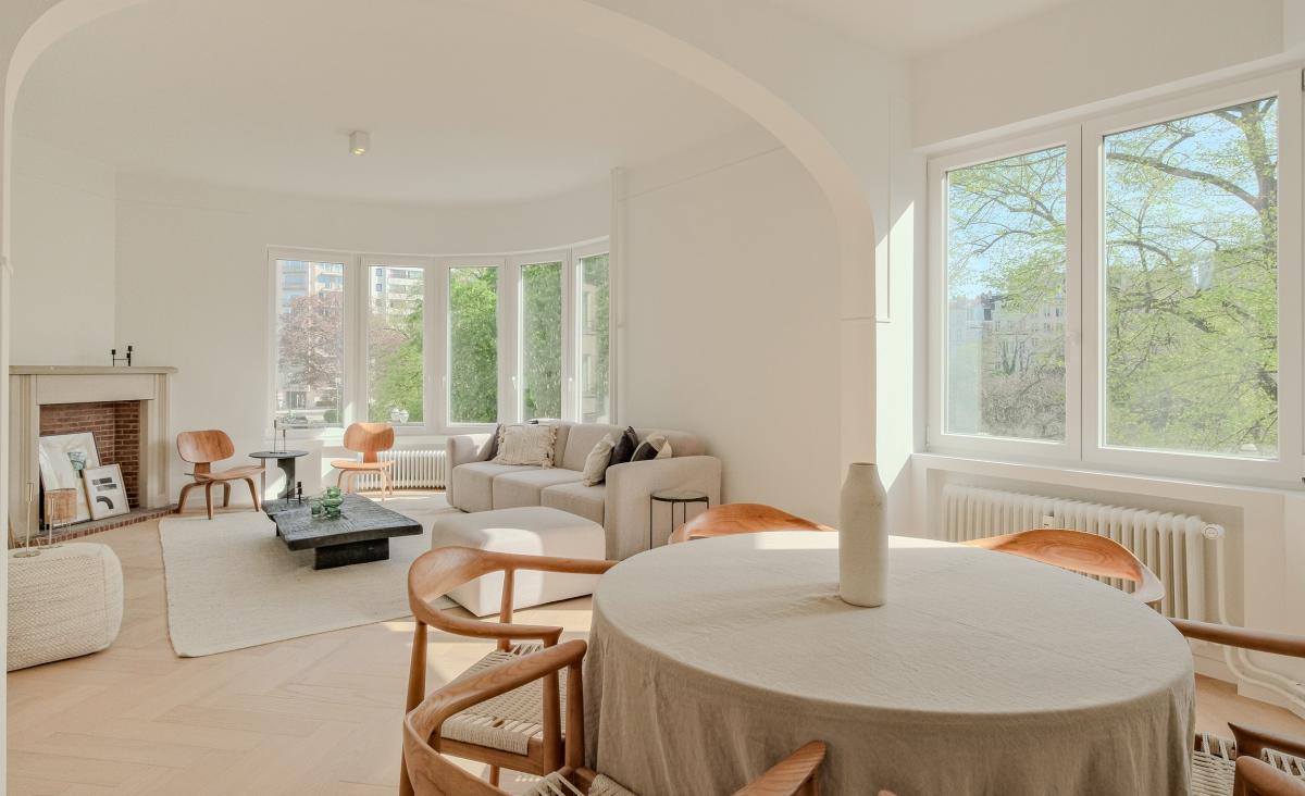 Square Marie Louise - Appartement 113m² rénové 2ch 