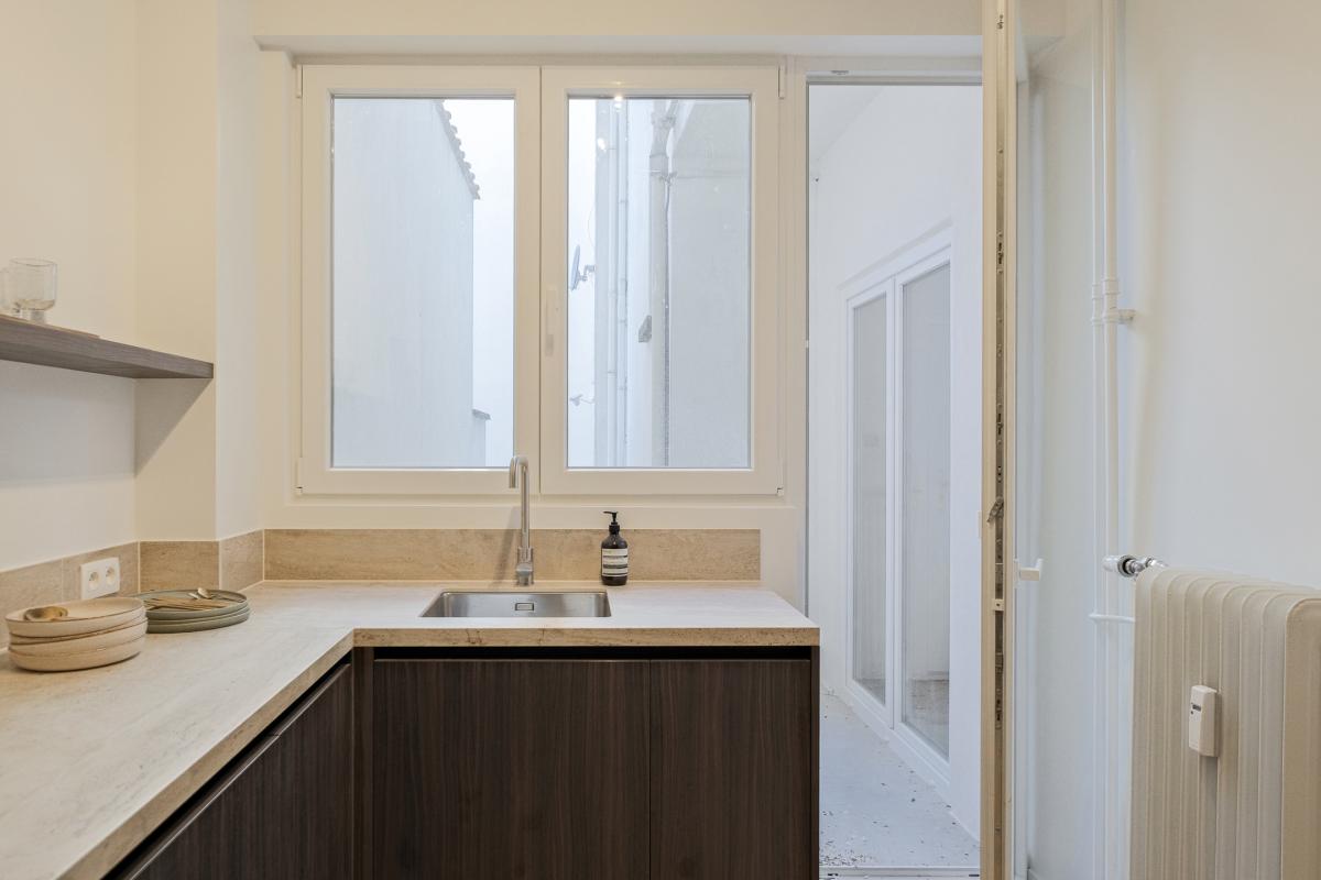 Square Marie Louise - Appartement 113m² rénové 2ch 