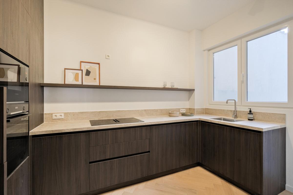 Square Marie Louise - Appartement 113m² rénové 2ch 