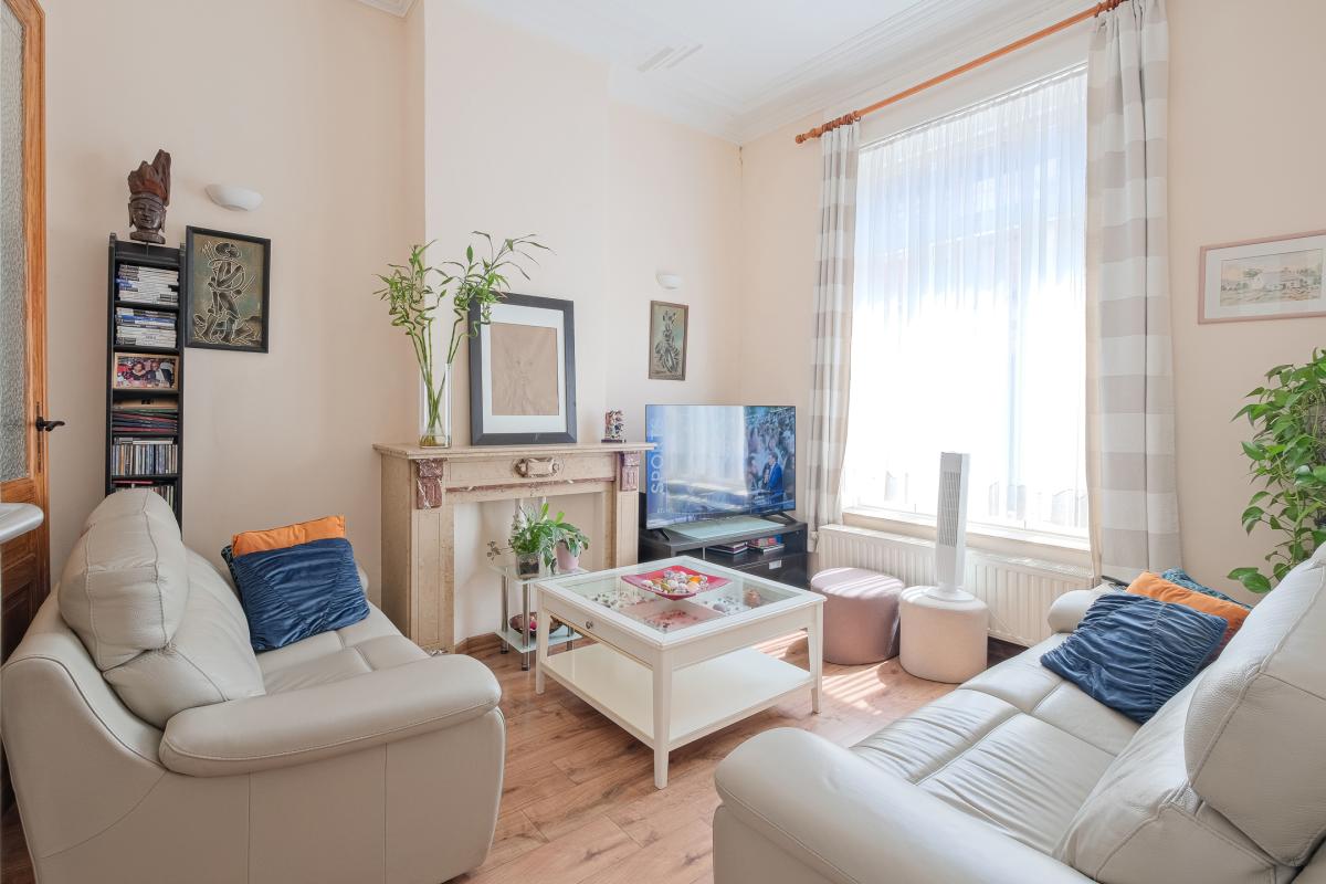 Saint-Gilles : Magnifique maison 4 chambres, cour, parking 