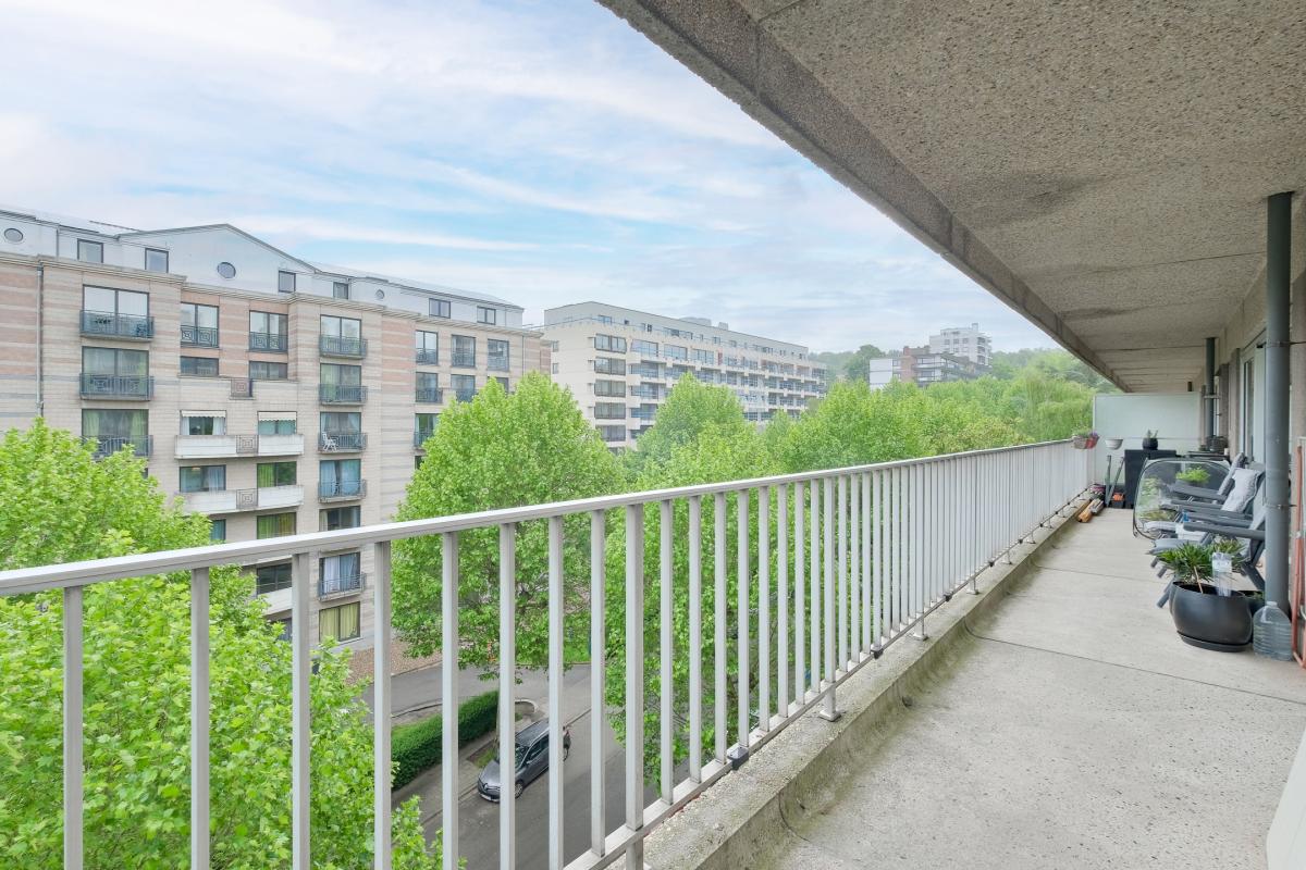 Lycée Français  - Appartement lumineux, terrasse et garage