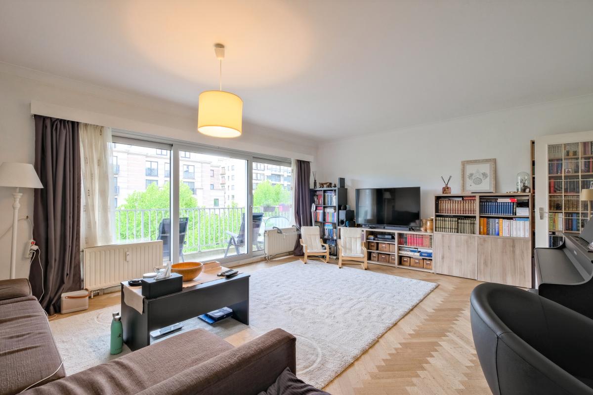 Lycée Français  - Appartement lumineux, terrasse et garage
