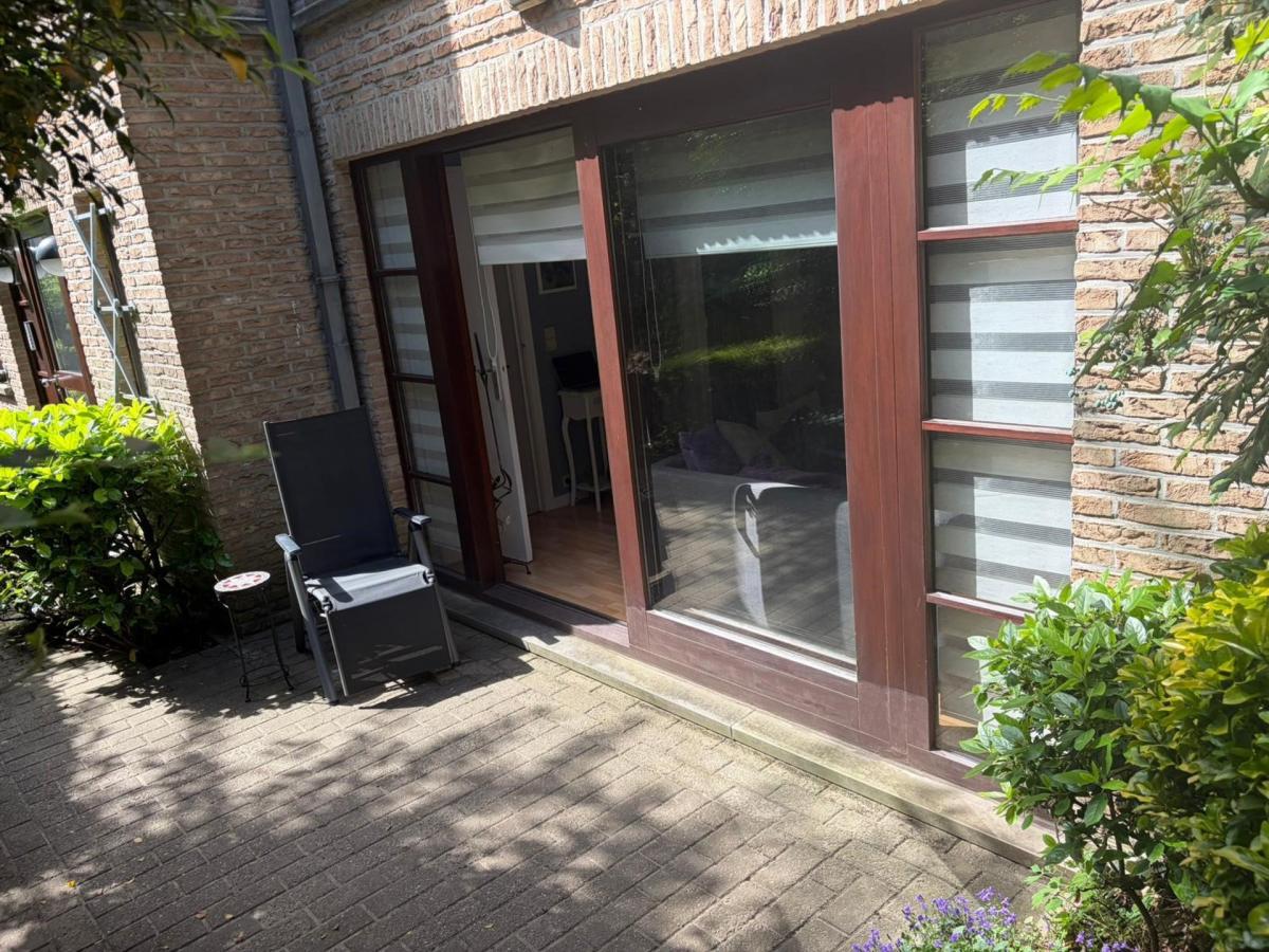 Saint-Job : bel appartement studio + Terrasse 