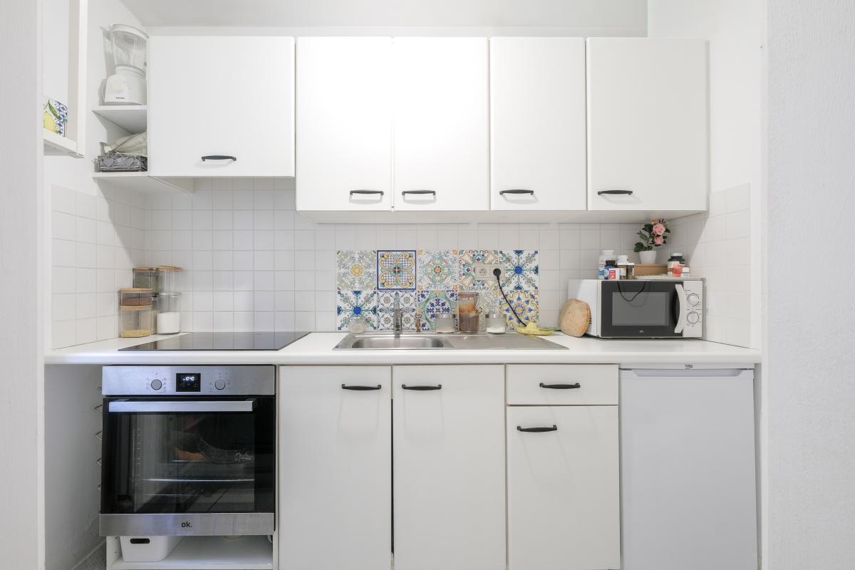 Saint-Job : bel appartement studio + Terrasse 
