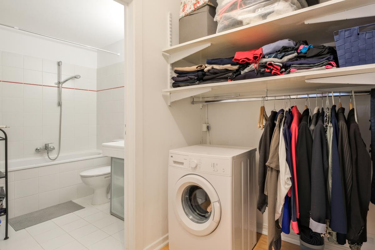 Saint-Job : bel appartement studio + Terrasse 