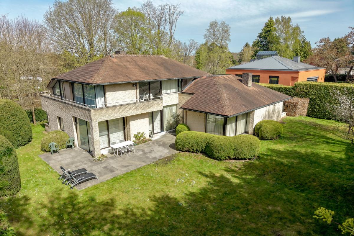 Fort Jaco: magnifique villa de ± 453 m² sur 15 ares - 5 ch.