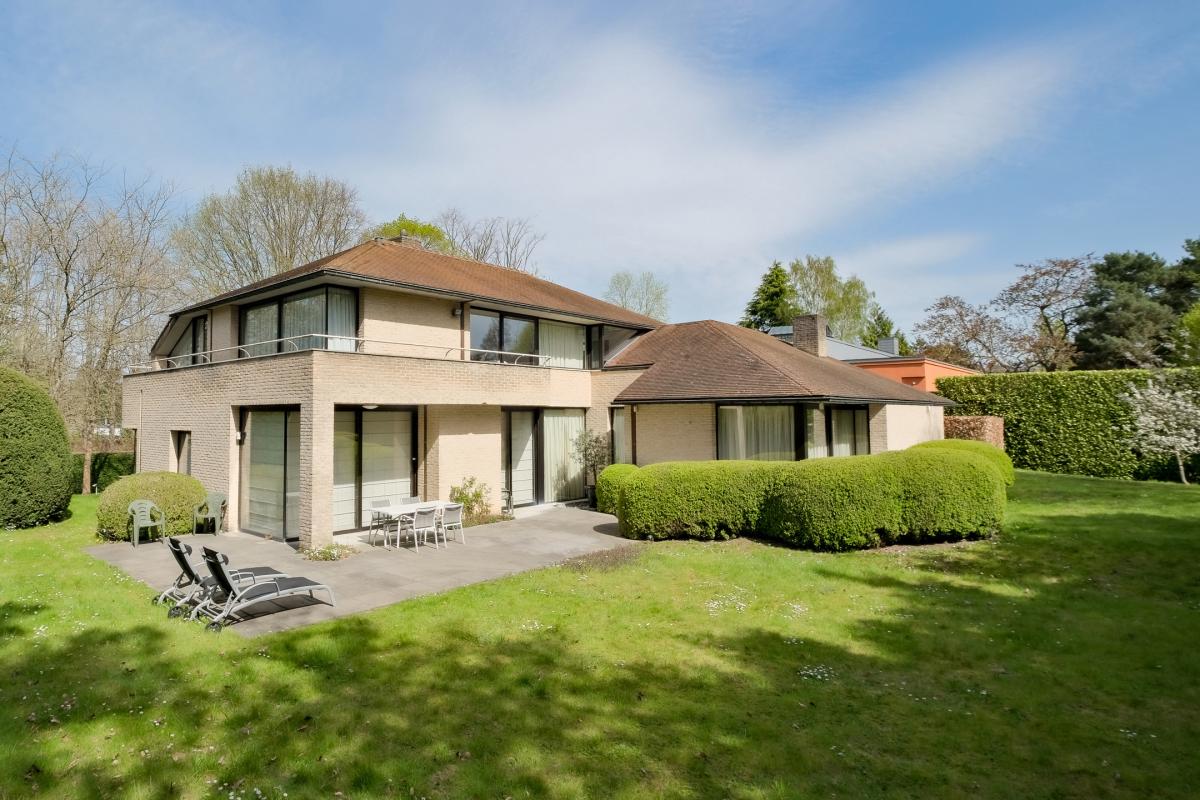 Fort Jaco: magnifique villa de ± 453 m² sur 15 ares - 5 ch.