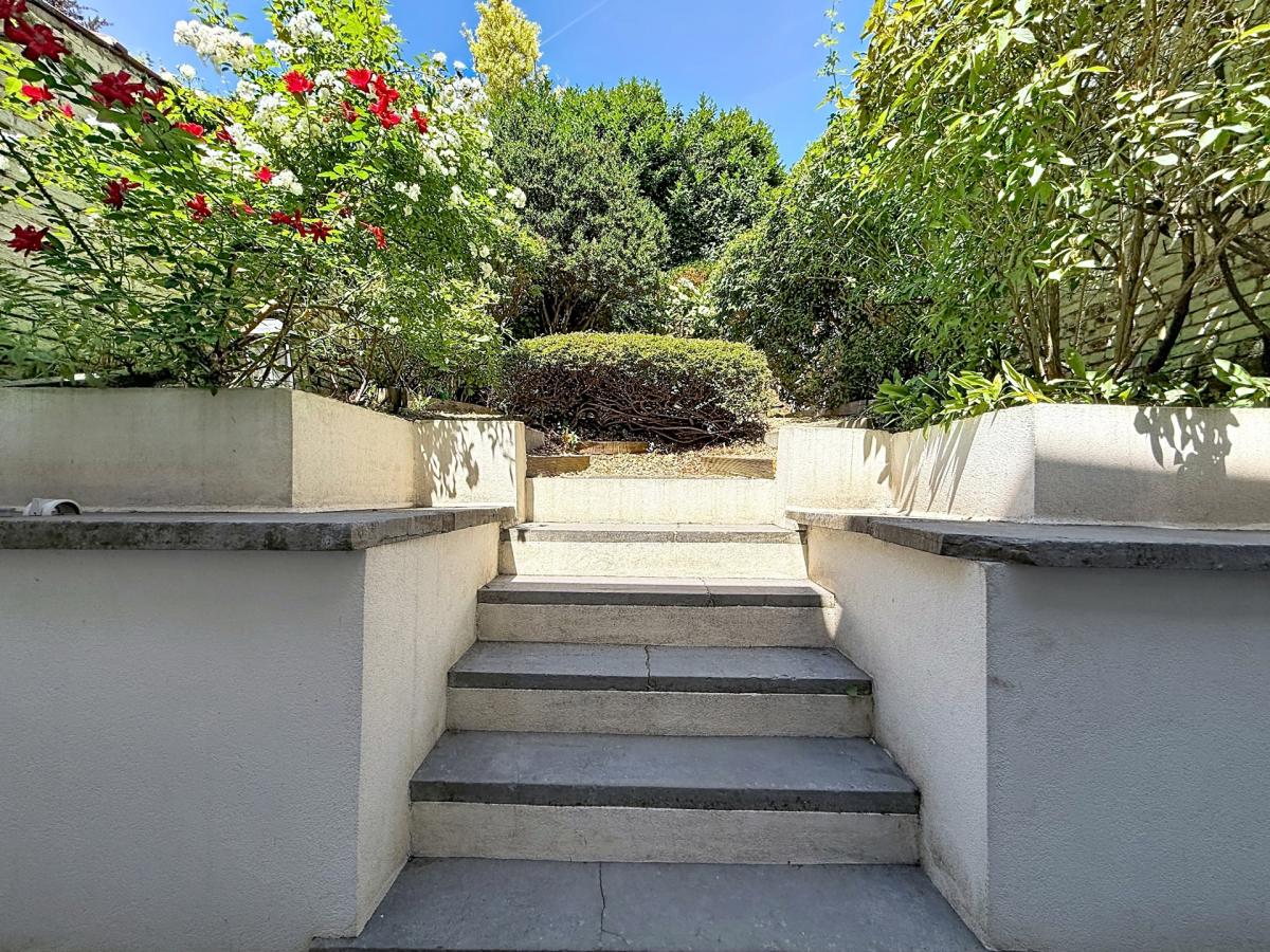 Floréal : Magnifique maison de Maître 4 chambres + jardin