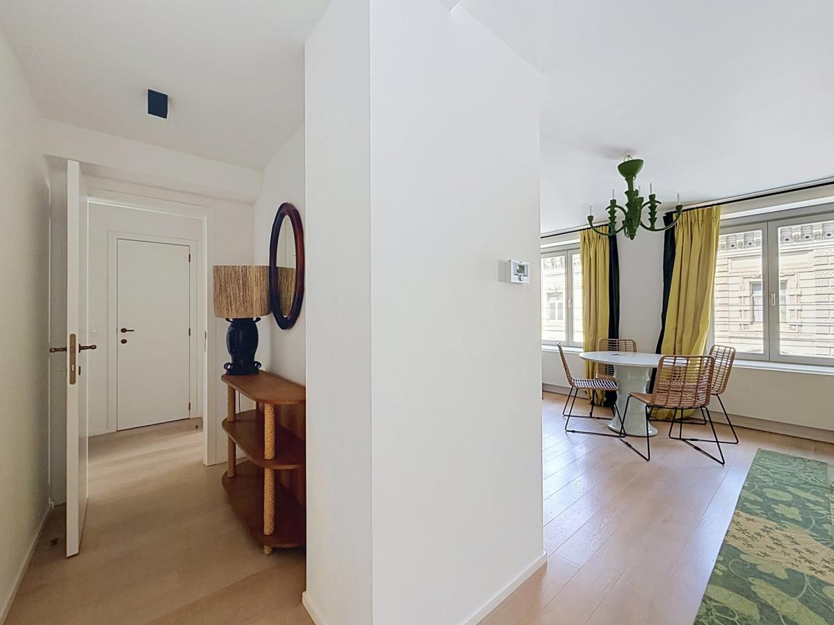 Royale / Congrès : Bel appartement meublé