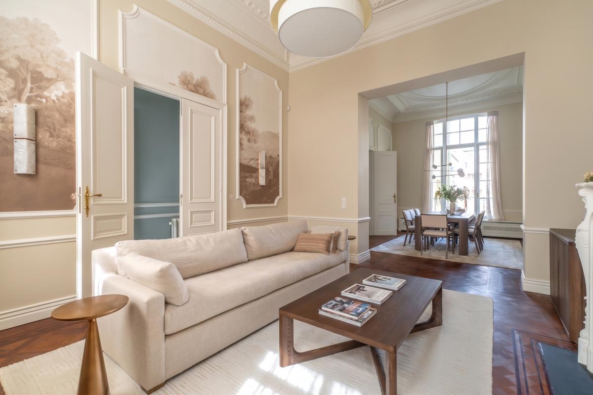Sq. Marie-Louise : Magnifique maison de maitre 8ch + jardin
