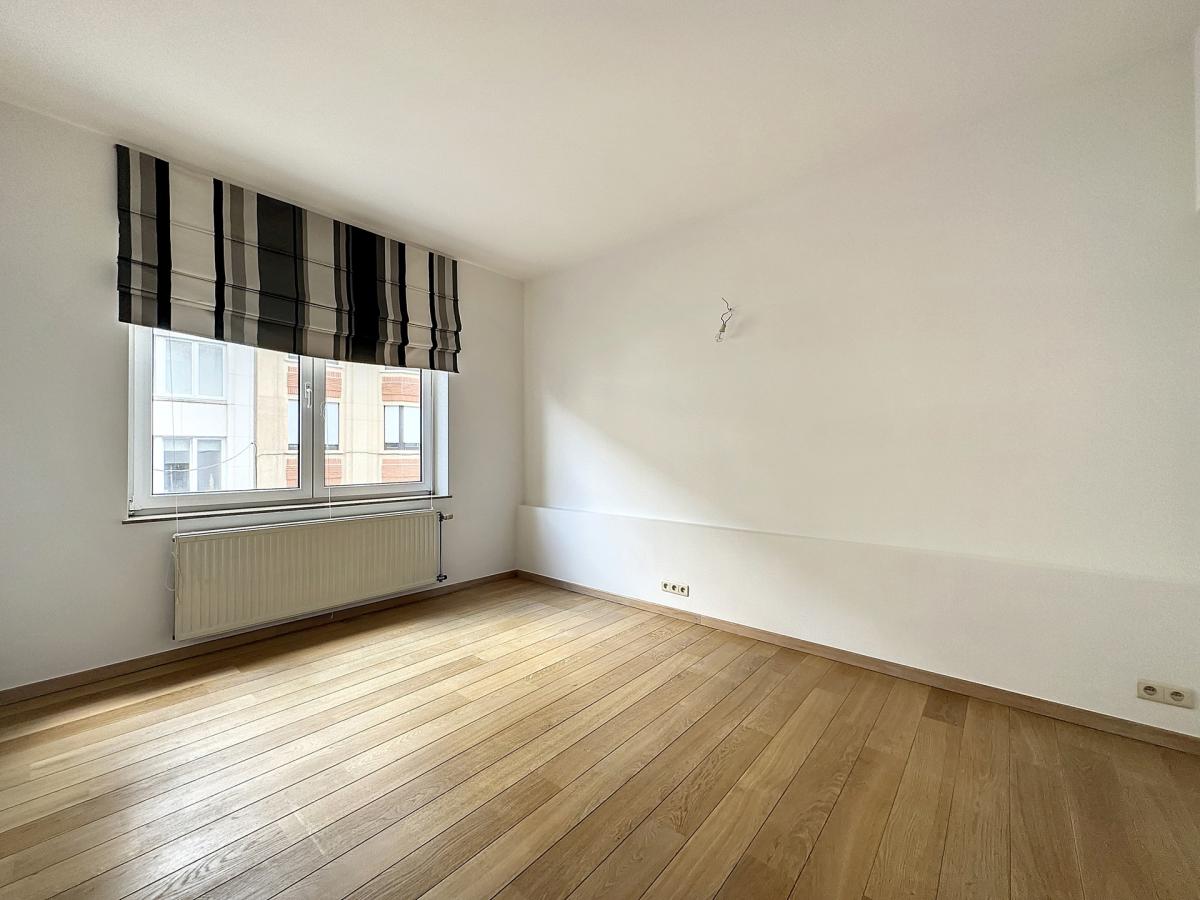 Pl. Brugmann/Châtelain : Superbe duplex 4 chambres 