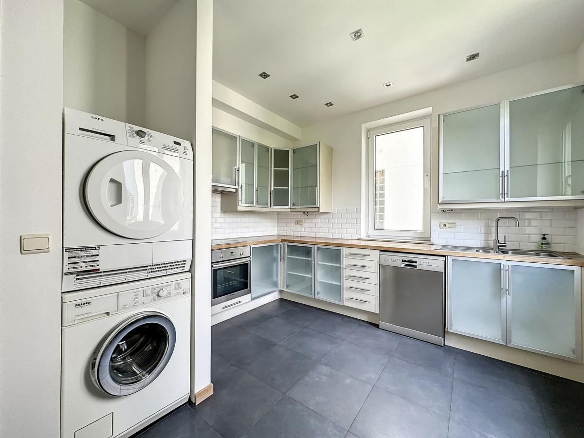 Pl. Brugmann/Châtelain : Superbe duplex 4 chambres 
