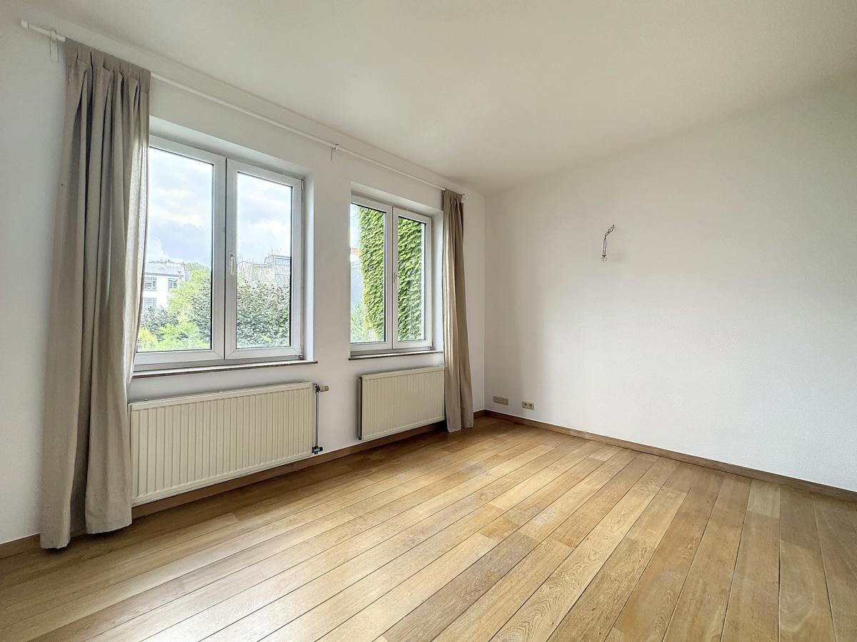 Pl. Brugmann/Châtelain : Superbe duplex 4 chambres 