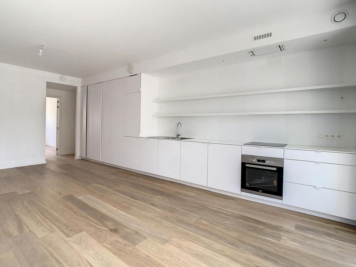 Couronne : Bel appartement récent 1 chambre + terrasse