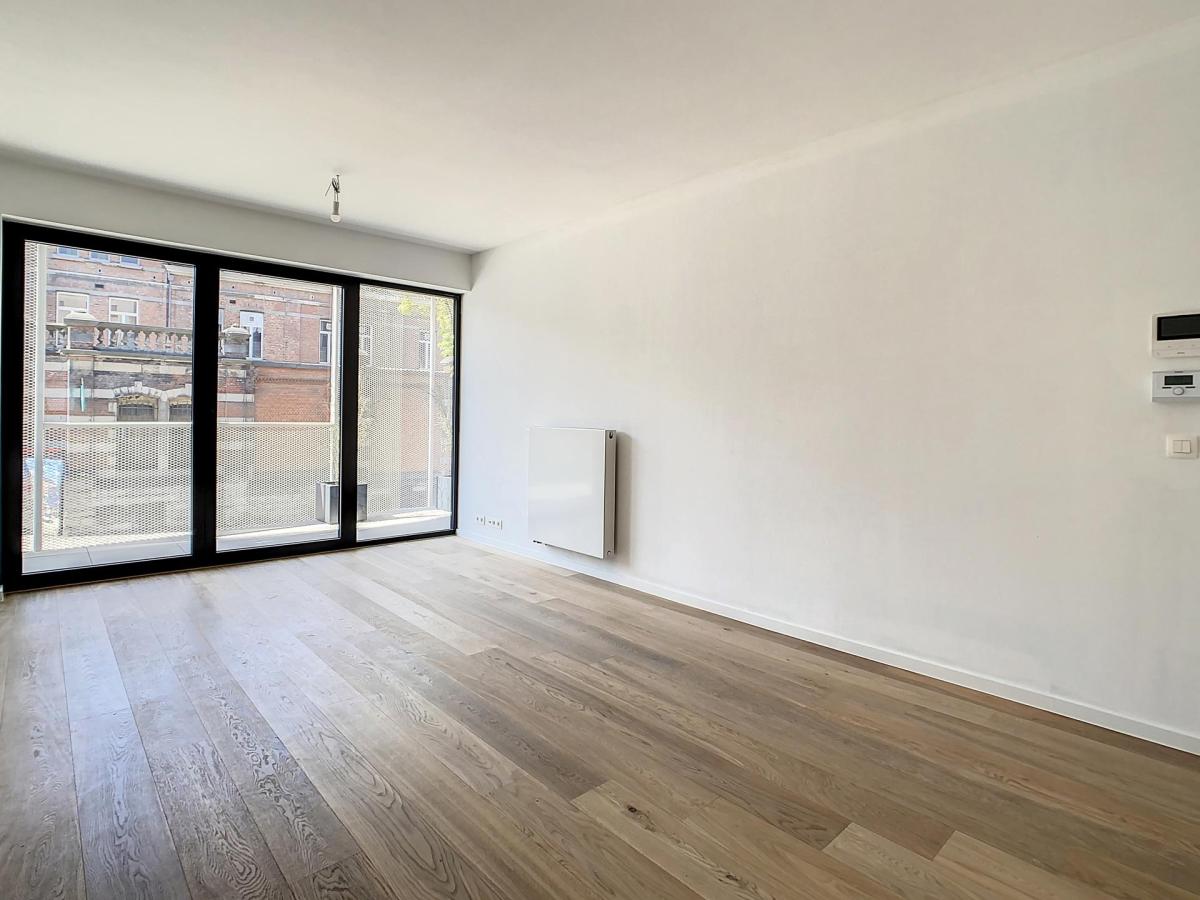 Couronne : Bel appartement récent 1 chambre + terrasse