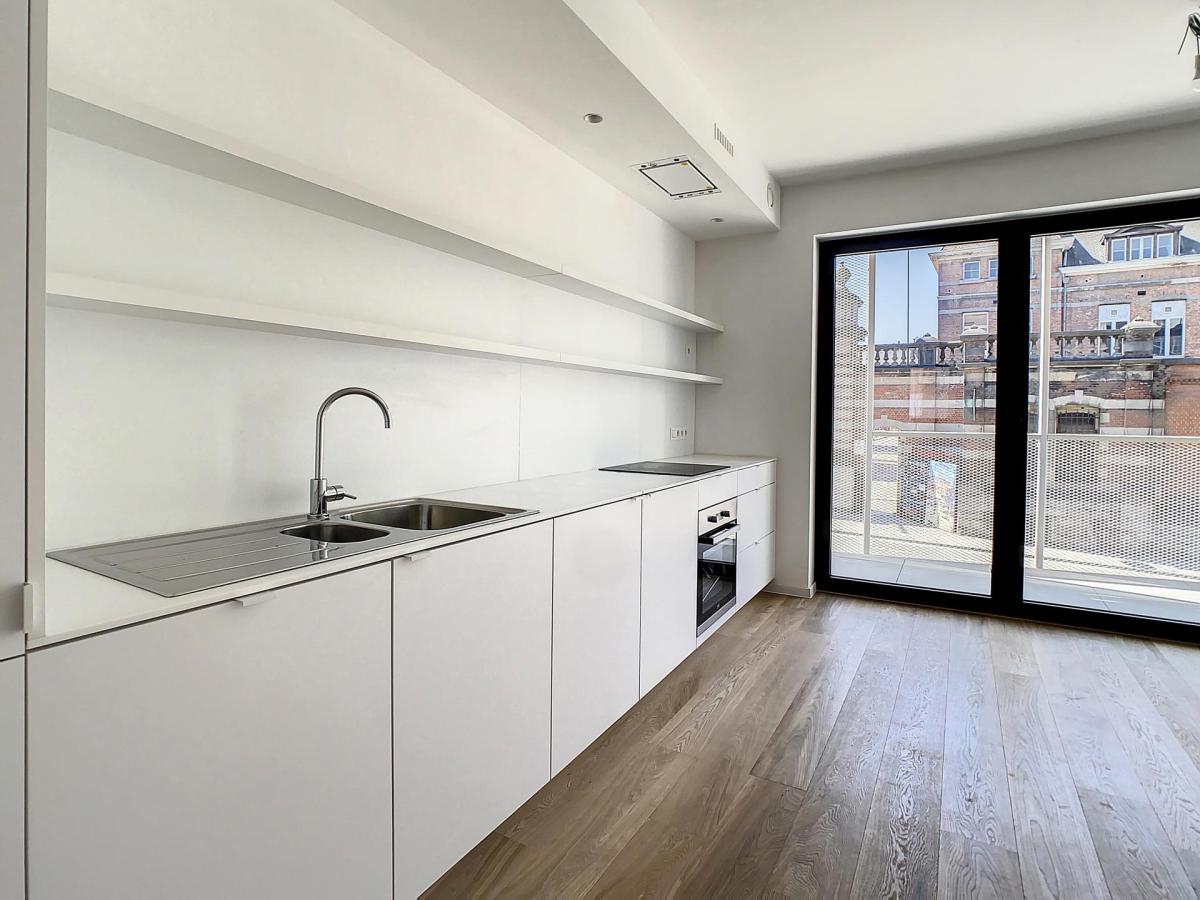 Couronne : Bel appartement récent 1 chambre + terrasse
