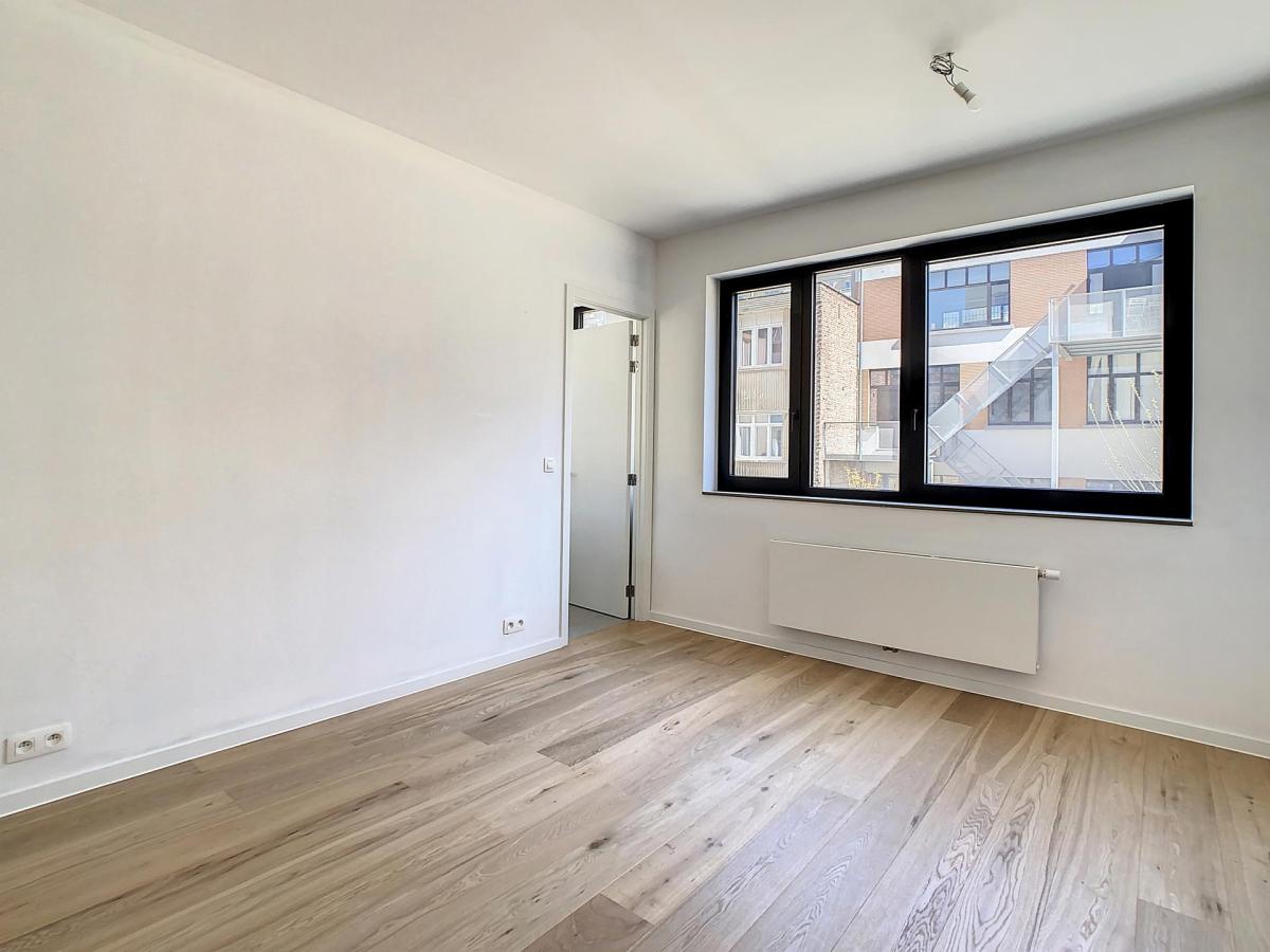 Couronne : Bel appartement récent 1 chambre + terrasse