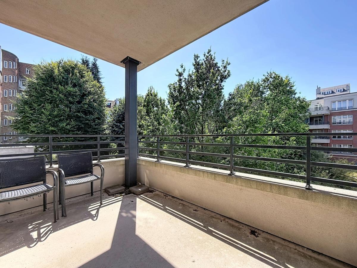 Brugmann Court : Superbe appartement 2 chambres + terrasse