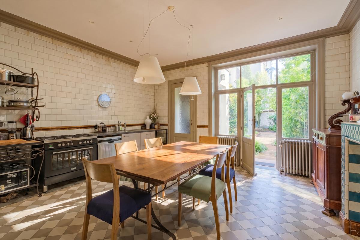 Louise/Bailli - Maison bourgeoise de ± 321 m² + jardin 