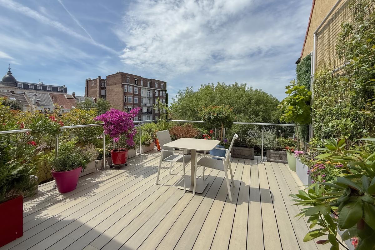 Place Brugmann, sublime triplex 3 ch  rénové avec terrasse