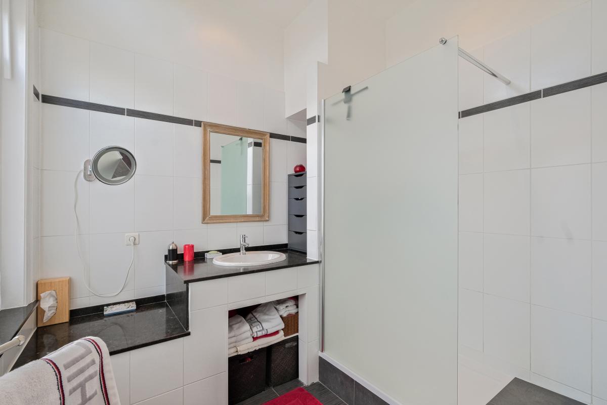 Place Brugmann, sublime triplex 3 ch  rénové avec terrasse