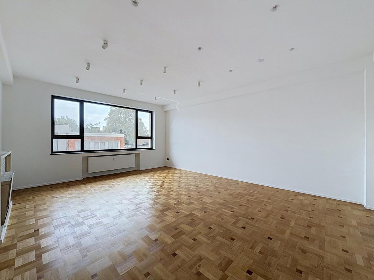 Churchill / Molière : Superbe appartement remis à neuf