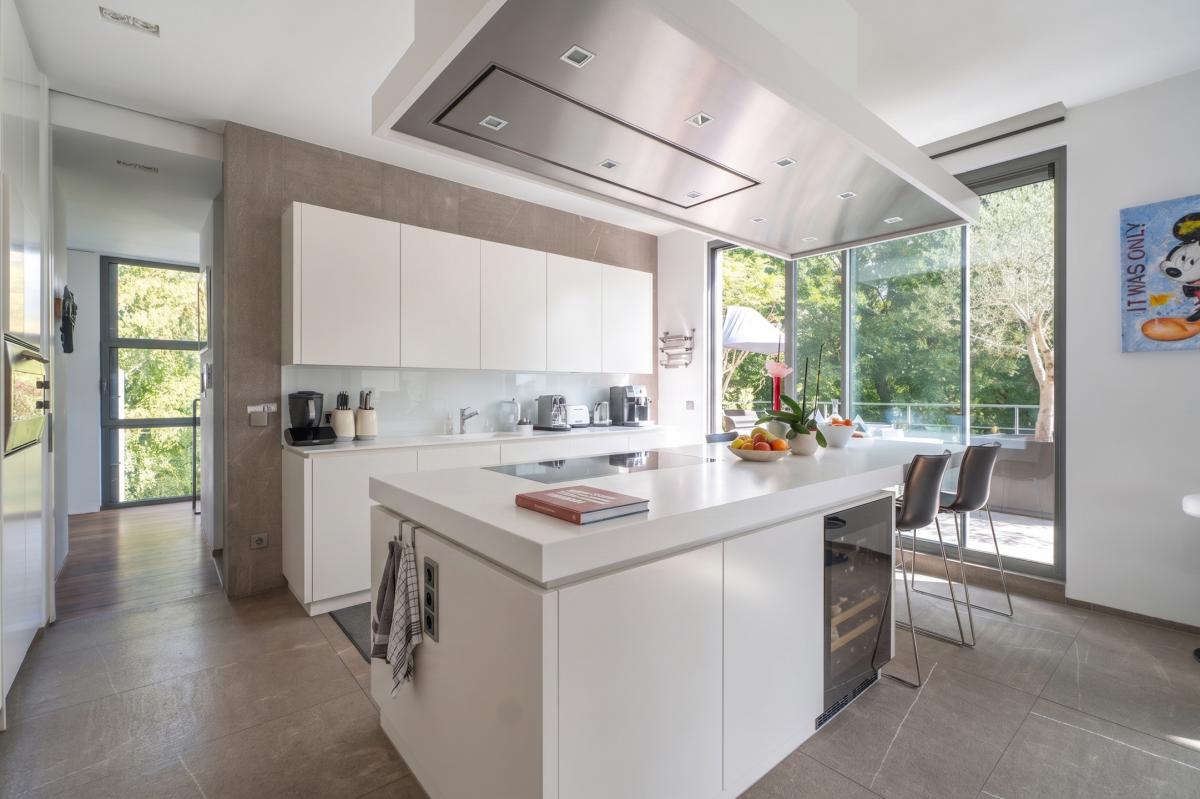 Uccle, superbe penthouse avec spacieuse terrasse - piscine