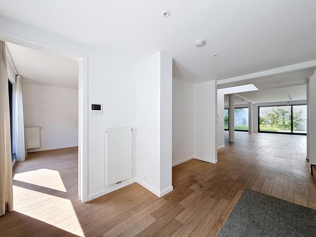 Cottages : Belle maison mitoyenne + terrasses + jardin