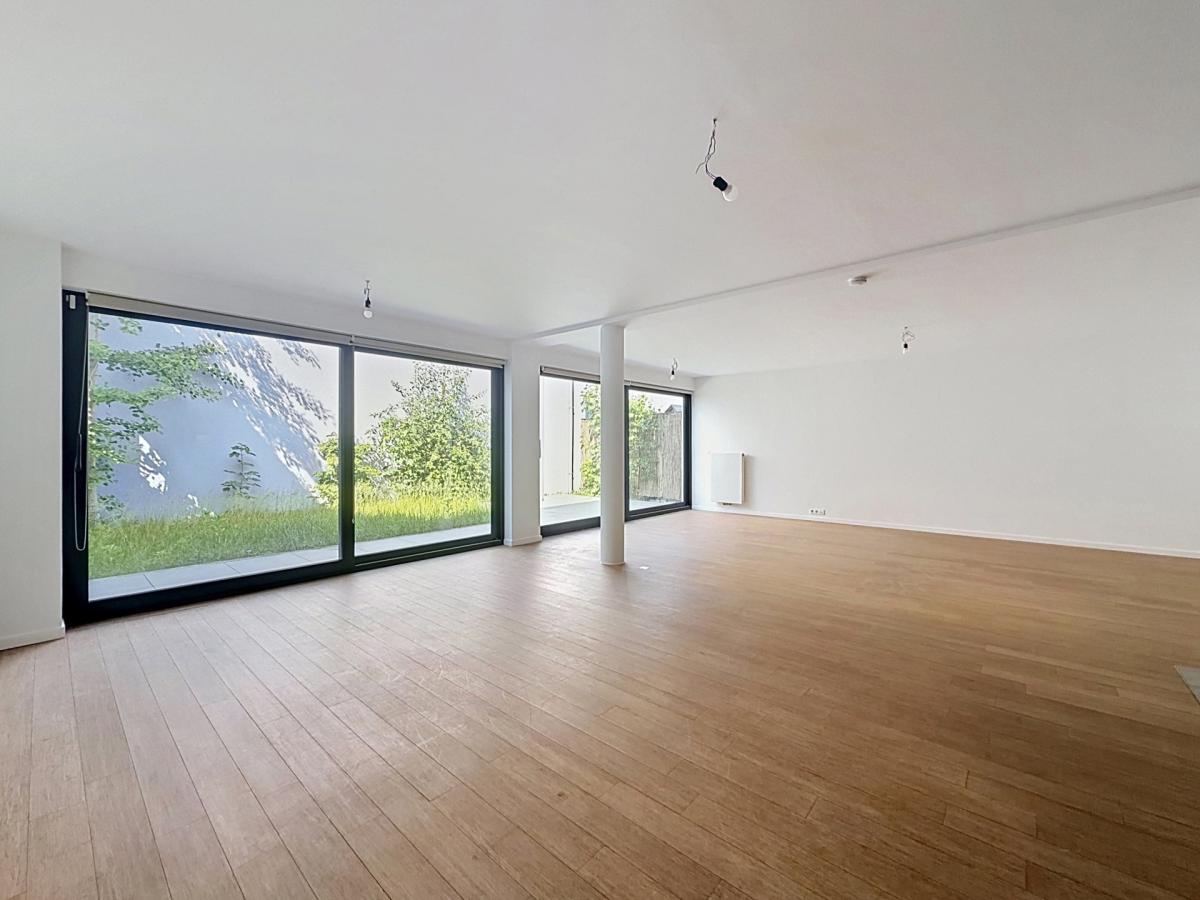 Cottages : Belle maison mitoyenne + terrasses + jardin