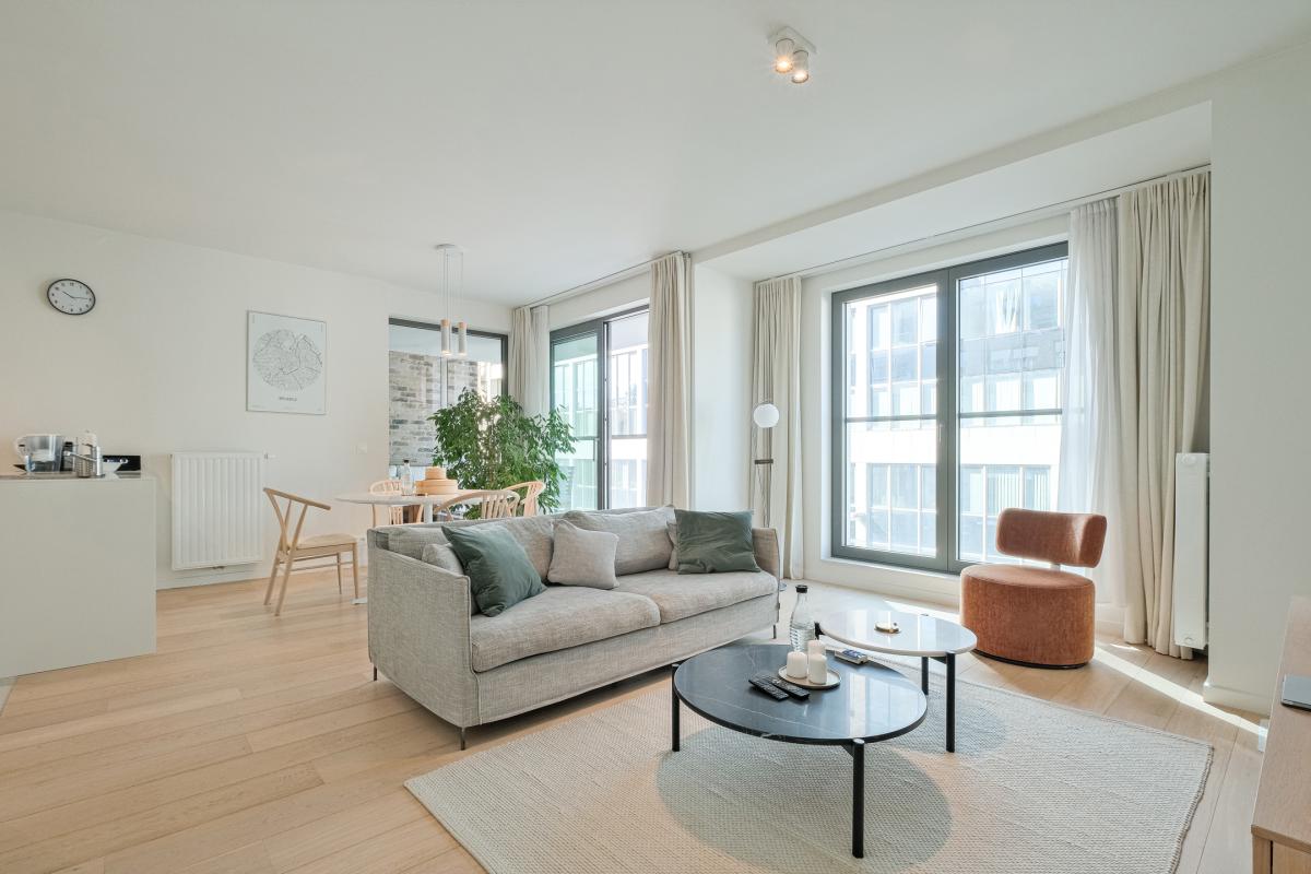 Cinquantenaire: magnifique appt 2020, terrasse et parking 