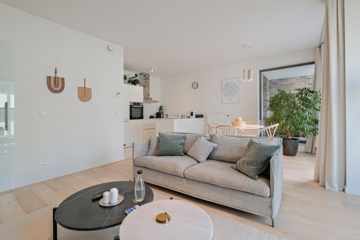 Cinquantenaire: magnifique appt 2020, terrasse et parking 