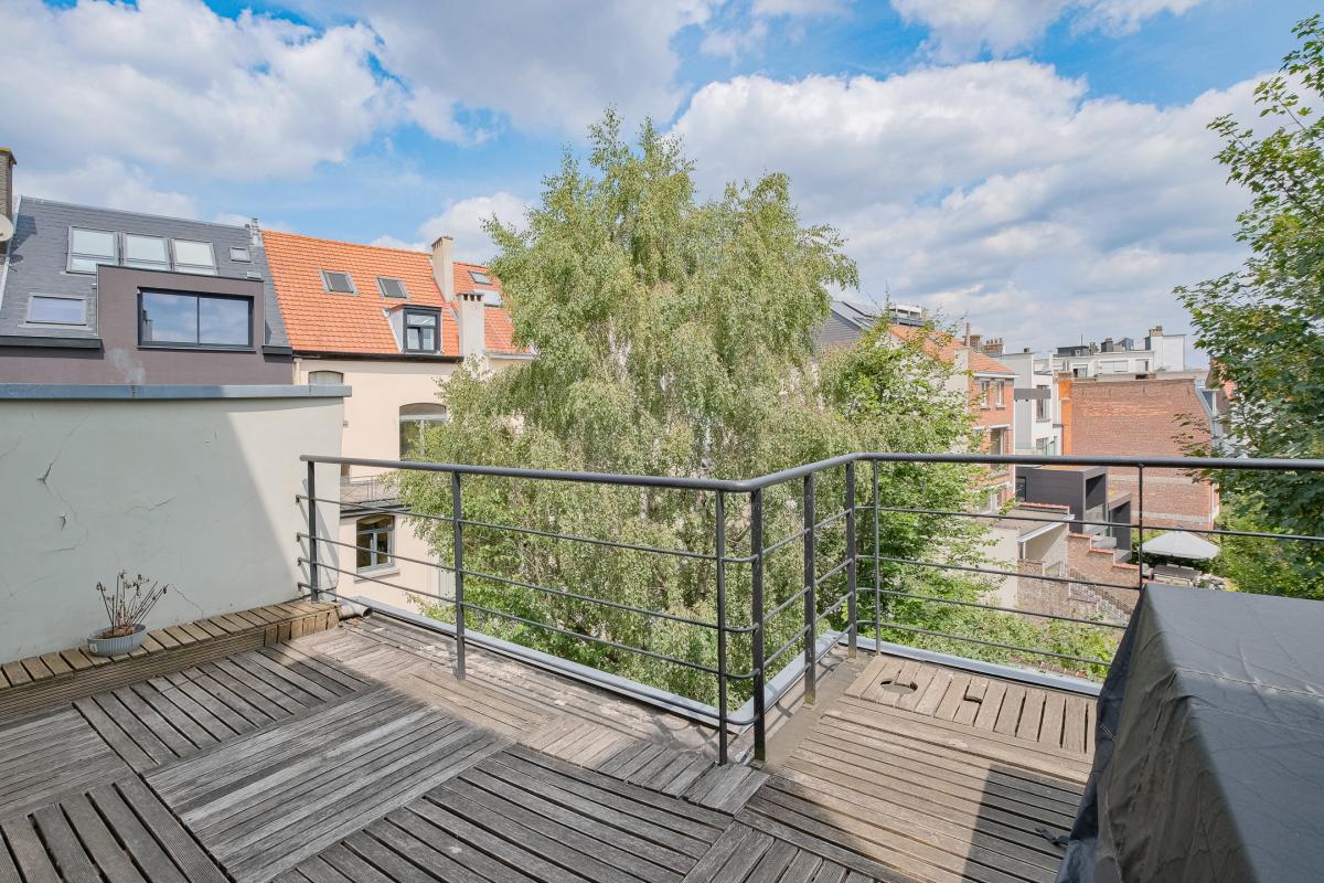 Place Brugmann - Magnifique immeuble de rapport (4unités).