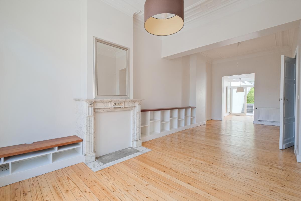 Uccle, Ravissante maison rénovée 5 ch avec jardin